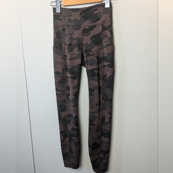 Lululemon Invigorate High-Rise Tight 25" Heritage 365 Camo Brown Earth size 2 - Picture 6 of 12
